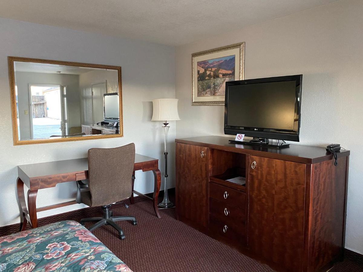 Travelodge By Wyndham Farmington Hwy 64 Extérieur photo