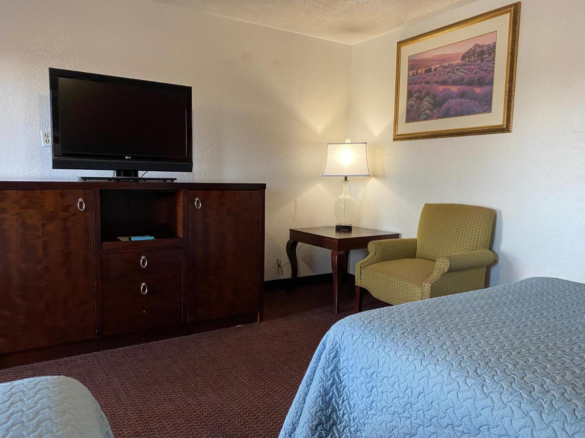 Travelodge By Wyndham Farmington Hwy 64 Extérieur photo