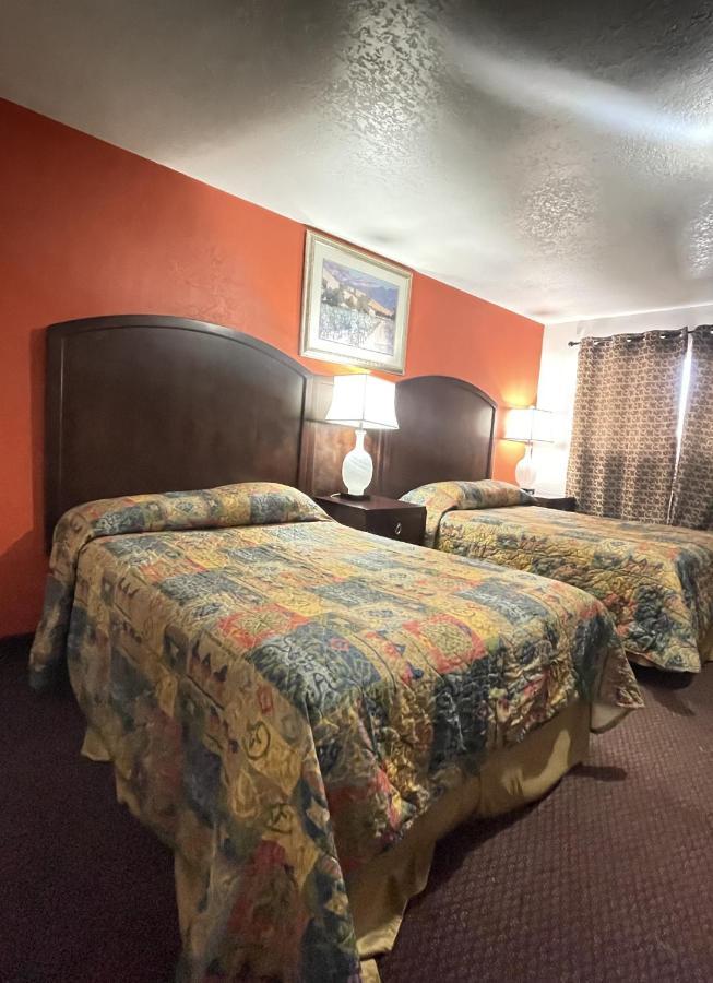 Travelodge By Wyndham Farmington Hwy 64 Extérieur photo